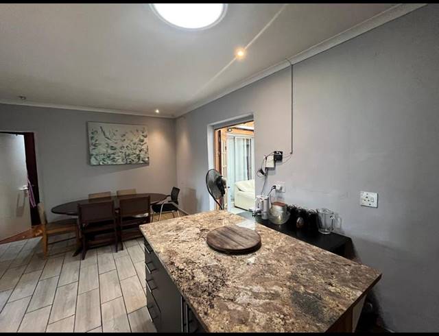 4 BEDROOM HOUSE FOR SALE IN GLENWOOD
